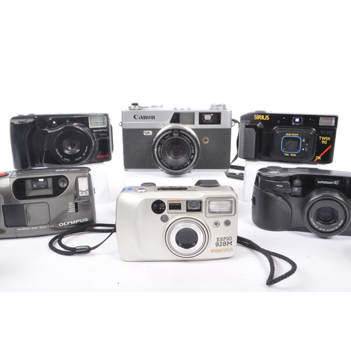 272 - A collection of late 20th century 35mm and other compact film point and shoot cameras. The collectio... 