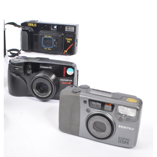 272 - A collection of late 20th century 35mm and other compact film point and shoot cameras. The collectio... 