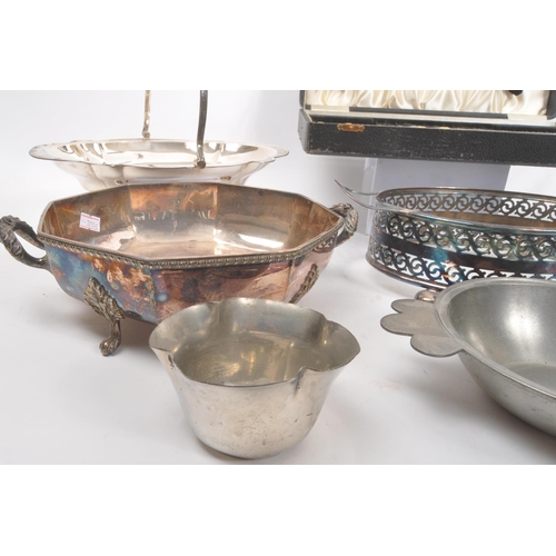 297 - A collection of vintage 20th century silver plate items. Including fruit / centrepiece bowls, tazza ... 