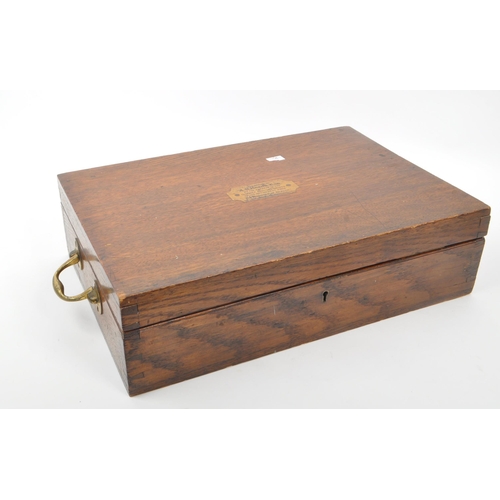 300 - Elkington & Co Ltd - An early 20th Century canteen of cutlery 12 person set comprising of table fork... 