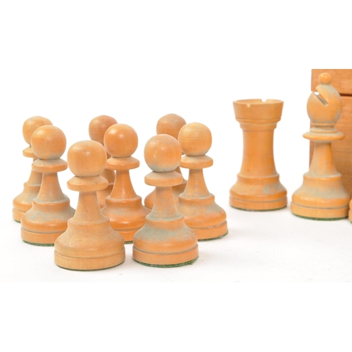 330 - John Jaques - A 20th Century 32 piece wooden chess set in the Staunton style pattern by John Jaques ... 