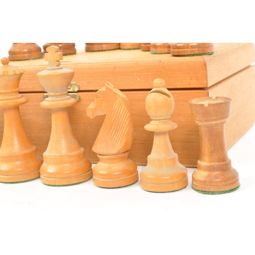 330 - John Jaques - A 20th Century 32 piece wooden chess set in the Staunton style pattern by John Jaques ... 