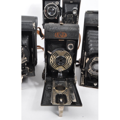 336 - A collection of early and mid 20th century folding cameras. The collection to include examples such ... 