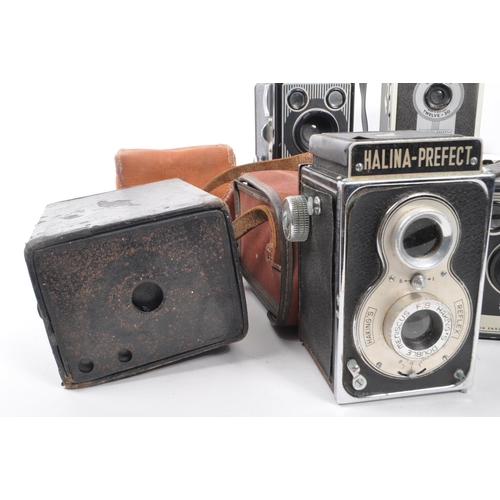 337 - A collection of early and mid 20th century box cameras. The collection to include examples such as a... 