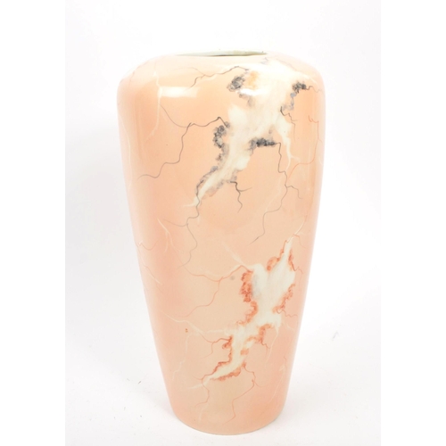 39 - A vintage mid 20th century circa 1970s Mideramica Portuguese pink marble effect vase. The vase of ro... 