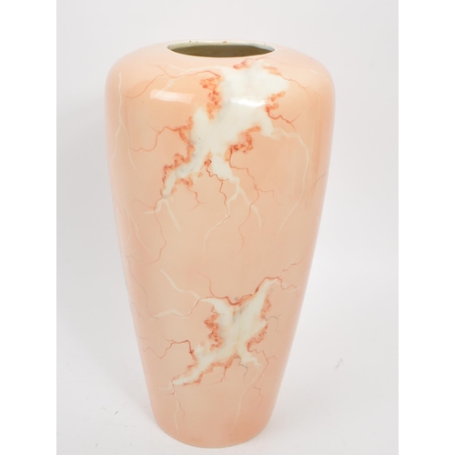 39 - A vintage mid 20th century circa 1970s Mideramica Portuguese pink marble effect vase. The vase of ro... 