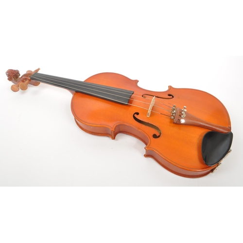 435 - Stentor - A 20th Century Stentor Student full size 4/4 two piece back violin musical instrument havi... 