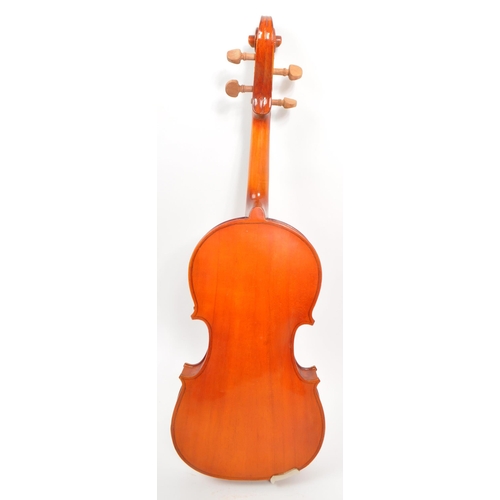 435 - Stentor - A 20th Century Stentor Student full size 4/4 two piece back violin musical instrument havi... 