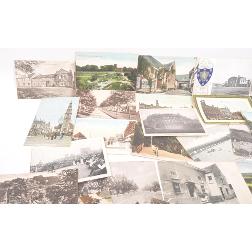 465 - Topographical Postcards. Extensive collection approx. 5,500 in suitcase. Mostly views of Great Brita... 