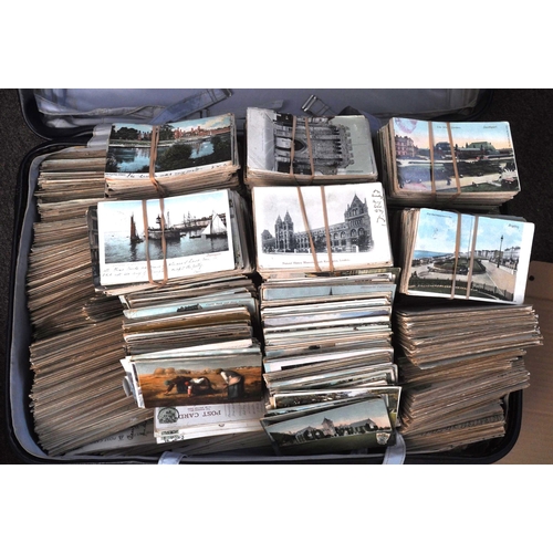465 - Topographical Postcards. Extensive collection approx. 5,500 in suitcase. Mostly views of Great Brita... 