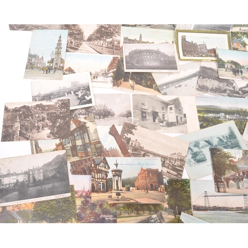 465 - Topographical Postcards. Extensive collection approx. 5,500 in suitcase. Mostly views of Great Brita... 