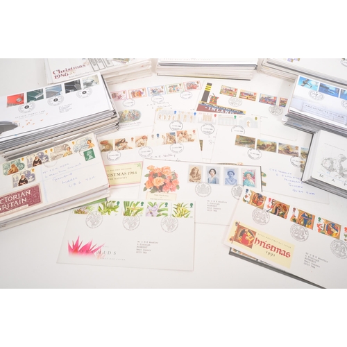 491 - A collection of 20th century British Presentation Pack stamps and First Day Covers. The collection t... 