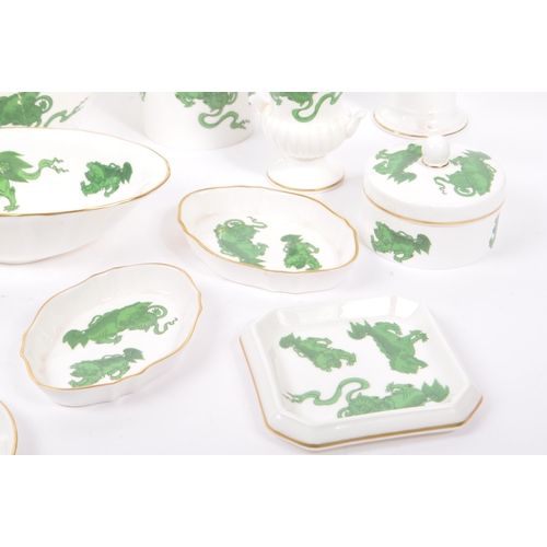 50 - Wedgwood - Chinese Tigers Pattern - A late 20th century porcelain china part tea service and other i... 