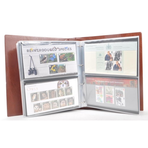 504 - Royal Mail - A large collection of British Royal Mail commemorative stamps presentation packs held w... 