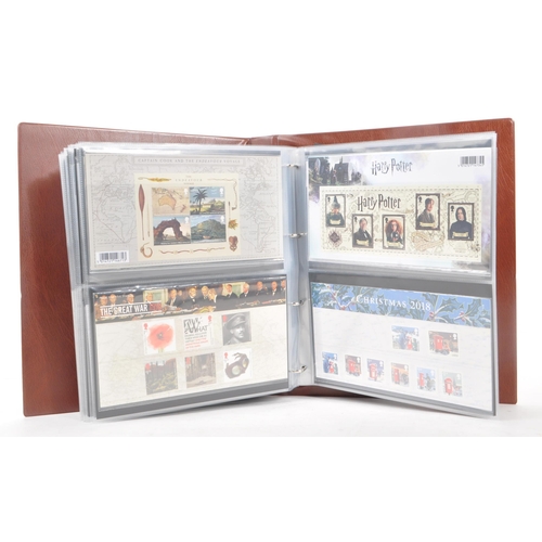 504 - Royal Mail - A large collection of British Royal Mail commemorative stamps presentation packs held w... 