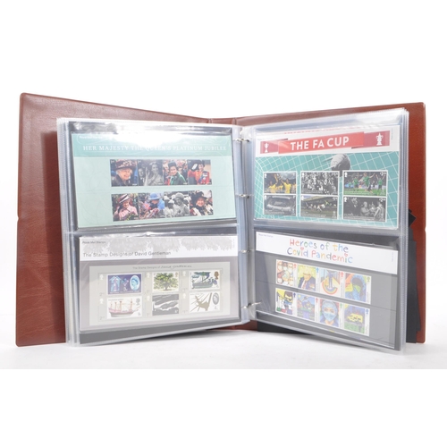 505 - Royal Mail - A large collection of British Royal Mail commemorative stamps presentation packs held w... 