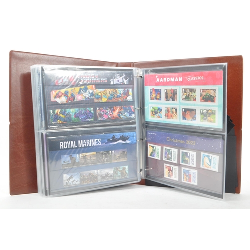 505 - Royal Mail - A large collection of British Royal Mail commemorative stamps presentation packs held w... 