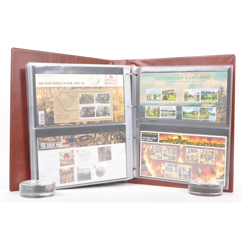 513 - Royal Mail - A large collection of British Royal Mail commemorative stamps presentation packs. The c... 