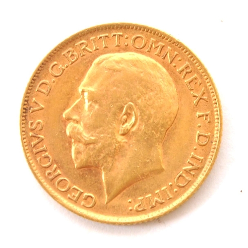 542 - A 1911 George V 22ct full gold sovereign featuring bust of King George V to obverse and St George wi... 