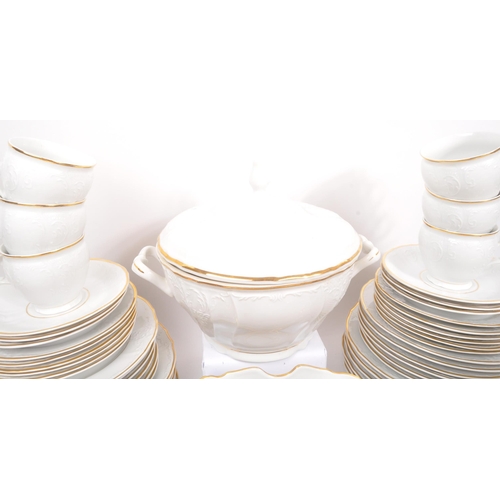 73 - Concordia Lesov - A 20th Century Czechoslovakia china porcelain Concordia Lesov dinner / tea service... 