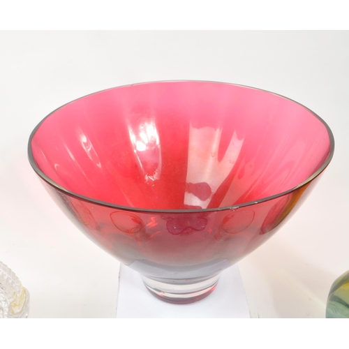 86 - A collection of mid 20th century studio art glass. Including large centre piece cranberry vase bowl,... 