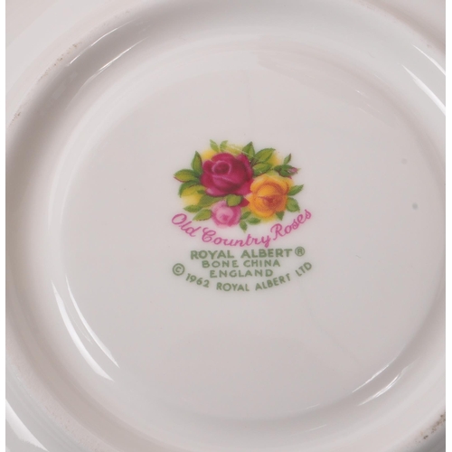 1 - Royal Albert - Old Country Roses - A 20th Century vintage English porcelain china Royal Albert tea s... 