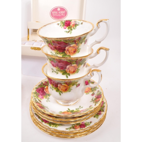 1 - Royal Albert - Old Country Roses - A 20th Century vintage English porcelain china Royal Albert tea s... 