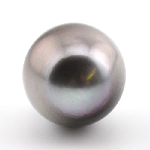 35 - An 18ct white gold, Tahitian pearl and diamond necklace pendant. The necklace pendant having an oval... 