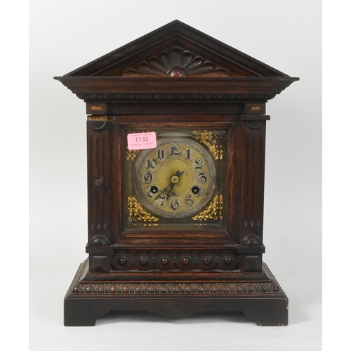 1132 - Junghans, Germany - An early 20th century oak cased 8-day movement mantel clock. The clock having ar... 