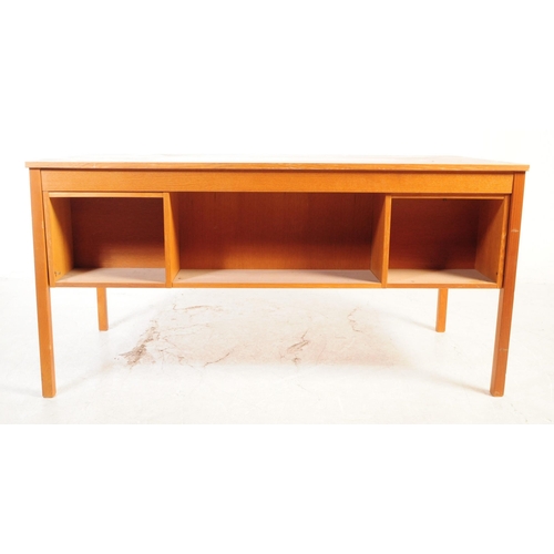 576 - Domino Mobler - Mid-century teak wood desk being raised on squared legs with floating pedestal drawe... 