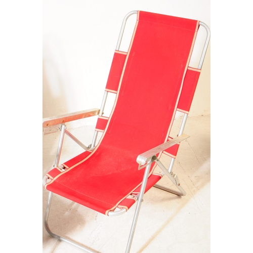 640 - Fleetway - Aerolite, Miami. A pair of retro 20th century folding chairs. With metal tubular construc... 