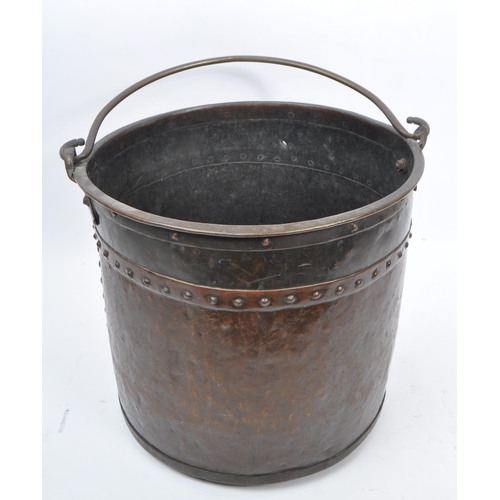 815 - A 19th century Victorian copper cooking pot / cauldron. With single curved carry handle, circular bo... 