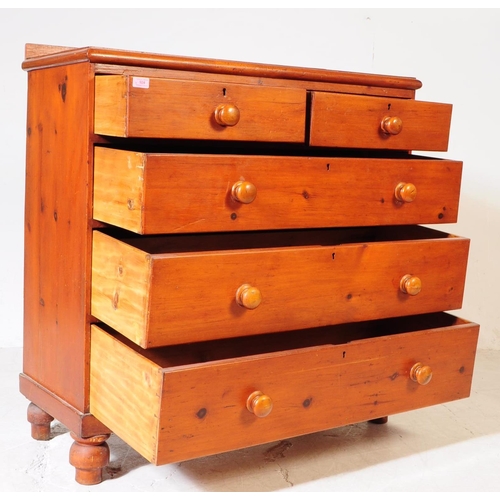 924 - A Victorian 19th century pine chest of drawers. Rectangular form with shallow gallery back with conf... 