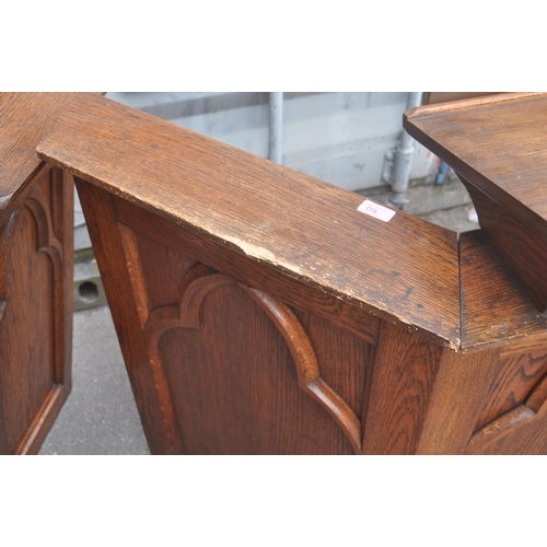 980 - A 19th century late Victorian circa 1890 English oak church / chapel pulpit. The five panel body hav... 