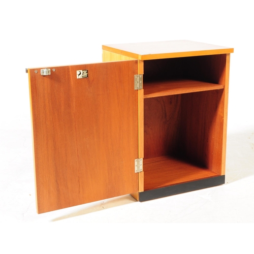 674 - Stag - John & Sylvia Reid - Fineline - A mid 20th century Stag Fine Line bedside cabinet. The cabine... 