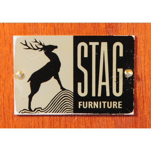 674 - Stag - John & Sylvia Reid - Fineline - A mid 20th century Stag Fine Line bedside cabinet. The cabine... 