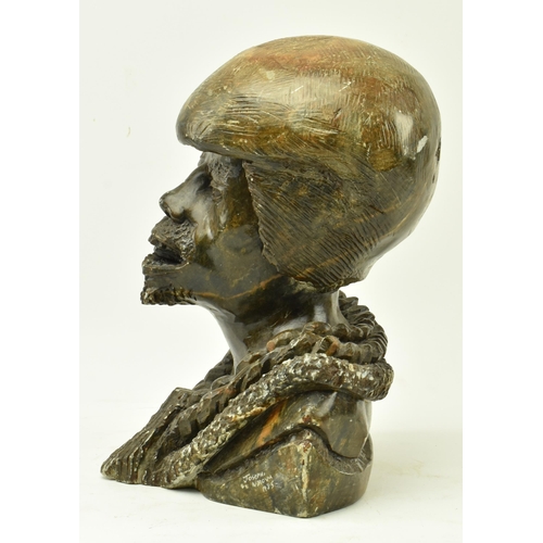 951 - Joseph Ndlovu (South Africa, b. 1953) - A late 20th century 1985 carved soapstone bust on indigenous... 