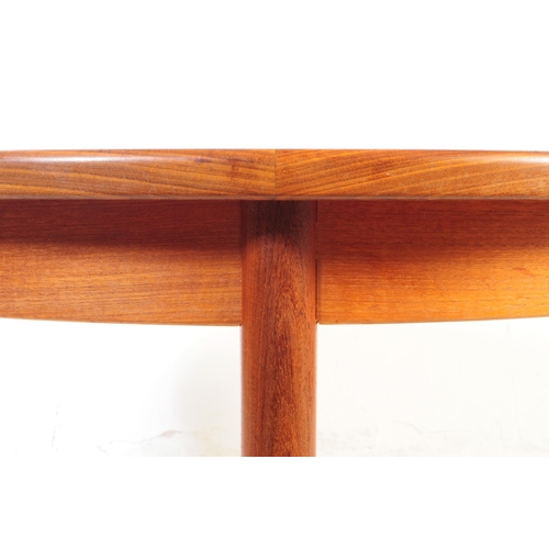 727 - G Plan - Fresco - A mid 20th century circa 1960s G-Plan Fresco range teak extending dining table. Th... 