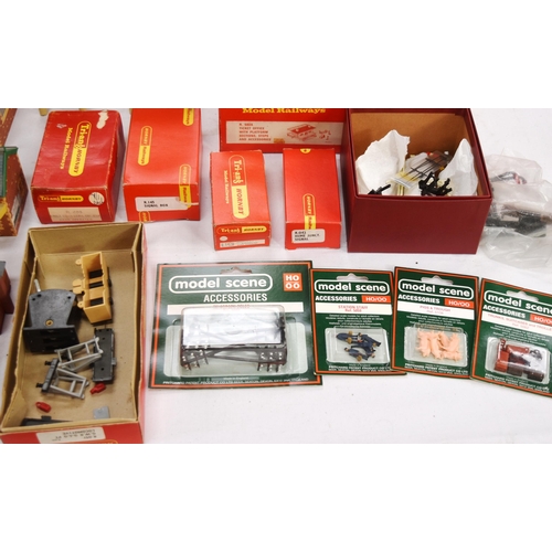 110 - Model Railway - a large collection of assorted OO gauge model railway trackside accessories to inclu... 