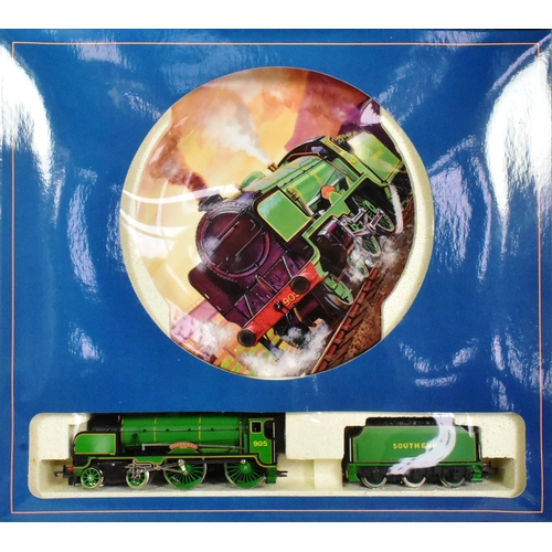 124 - Model Railway - a vintage Hornby OO gauge limited edition trainset 'Time For a Change' 50th Annivers... 