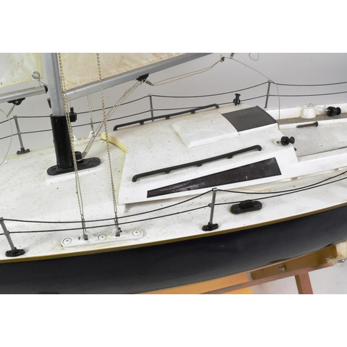 13 - Radio Controlled Boat - an RC Radio Control model pond yacht / sailing boat. Fibreglass construction... 