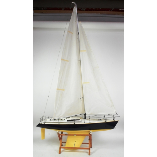 13 - Radio Controlled Boat - an RC Radio Control model pond yacht / sailing boat. Fibreglass construction... 