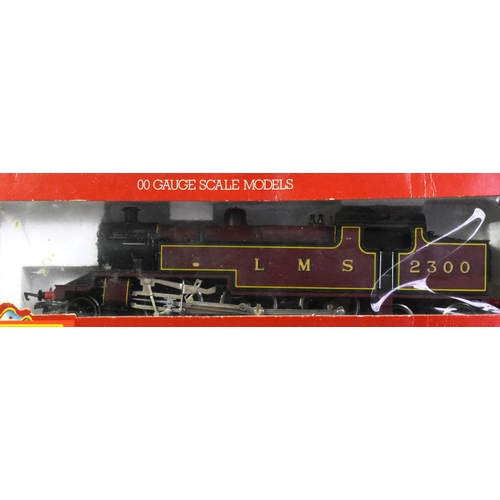 135 - Model Railway - x3 Hornby OO gauge model railway trainset locomotive engines comprising; R103 M7 Cla... 