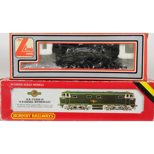 180 - Model Railway - a collection of assorted OO gauge model railway trainset locomotive engines and coac... 