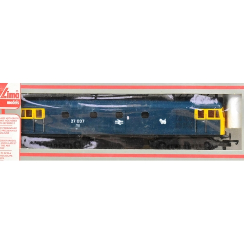 187 - Model Railway - x3 Lima OO gauge trainset diesel locomotive engines. Comprising of; no. 205201 class... 