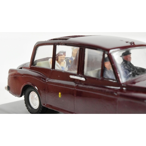 2 - Diecast - an original vintage Triang Spot On 1/42 scale boxed diecast model No. 260 Royal Rolls Royc... 