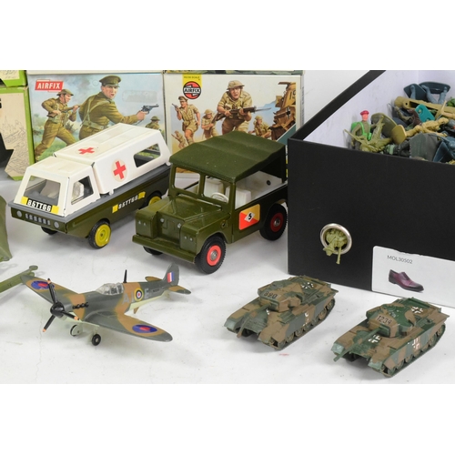 210 - Toy Soldiers - a collection of vintage Airfix 1/32 plastic military vehicles to include Bedford R.L ... 