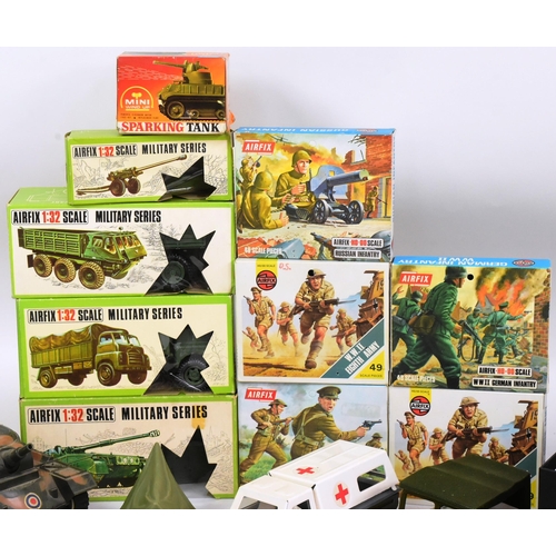 210 - Toy Soldiers - a collection of vintage Airfix 1/32 plastic military vehicles to include Bedford R.L ... 