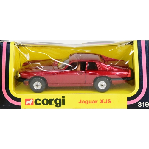 229 - Diecast - collection of x5 vintage Corgi diecast models comprising x4 Jaguar variations 429, 286, 31... 