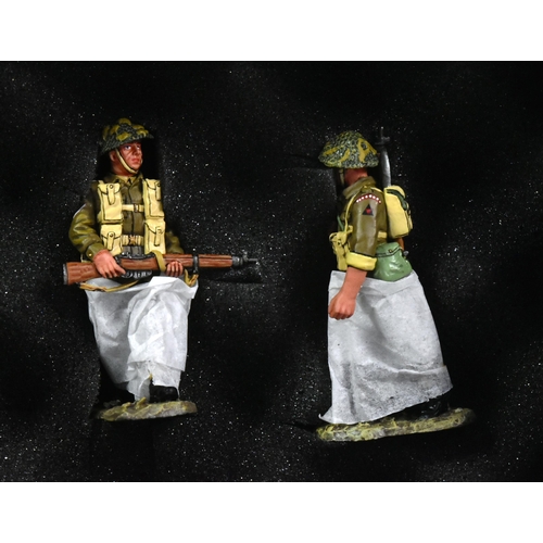 245 - King & Country - x4 original hand painted 1/30 scale British ' Tommie ' soldier figurines. Highly de... 